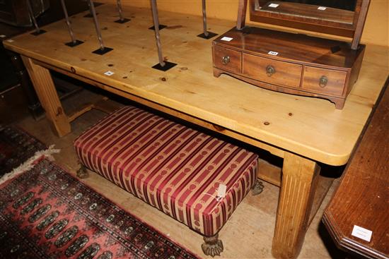 Pine refectory table(-)